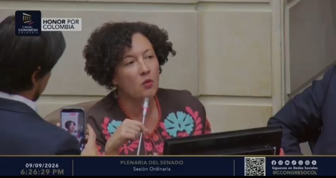 #Politica || TENSIÓN EN EL SENADO: CRUCES Y RECLAMOS DURANTE DEBATE DE MOCIÓN DE CENSURA